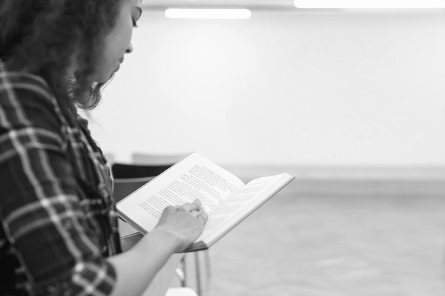 Teilnehmer beim praktischen Budgetworkshop mit realen Finanzunterlagen